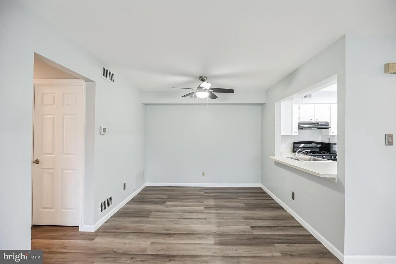 207 Sedgefield Dr - Photo 6 of 17