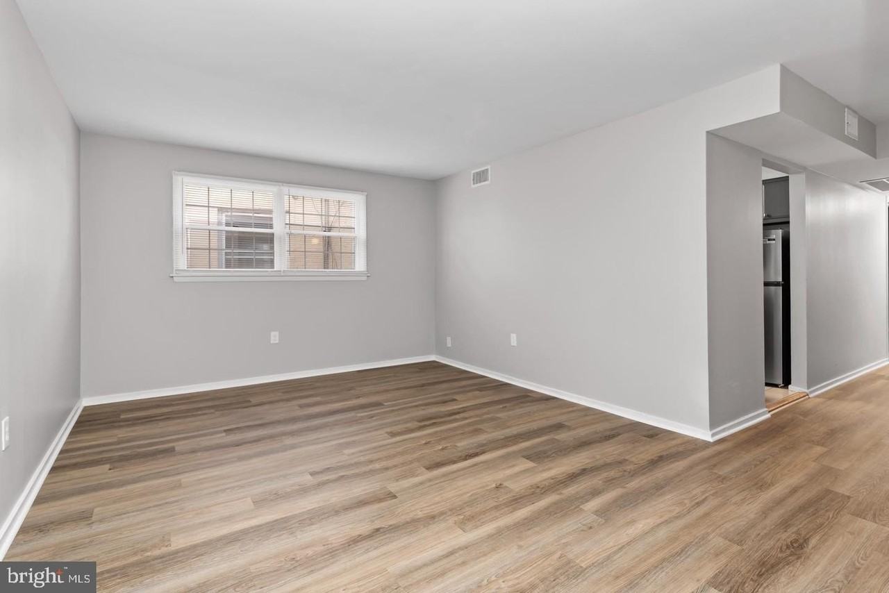 4341 Carlisle Pike #B8 - Photo 7 of 19