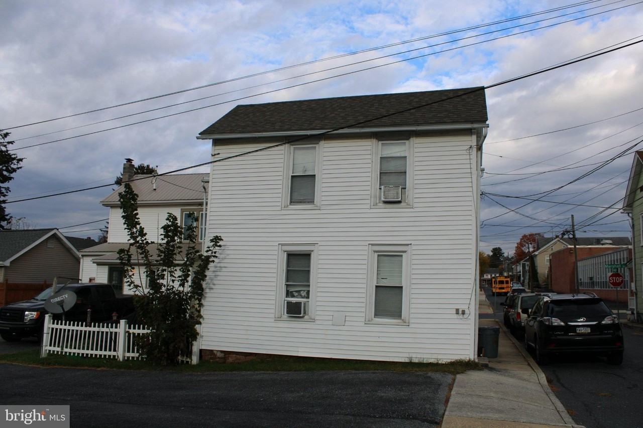 148 Cherry St - Photo 2 of 6