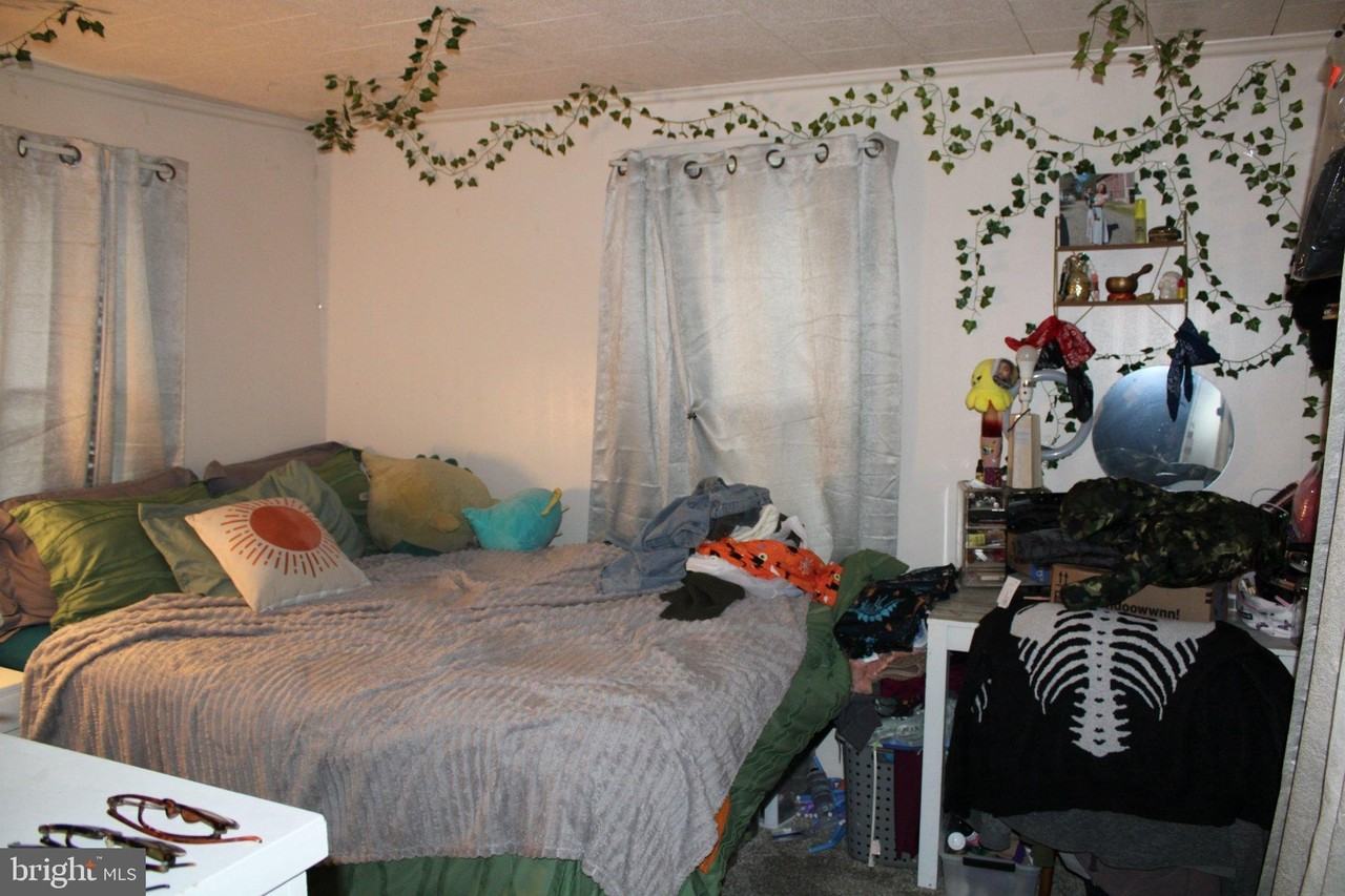 148 Cherry St - Photo 5 of 6