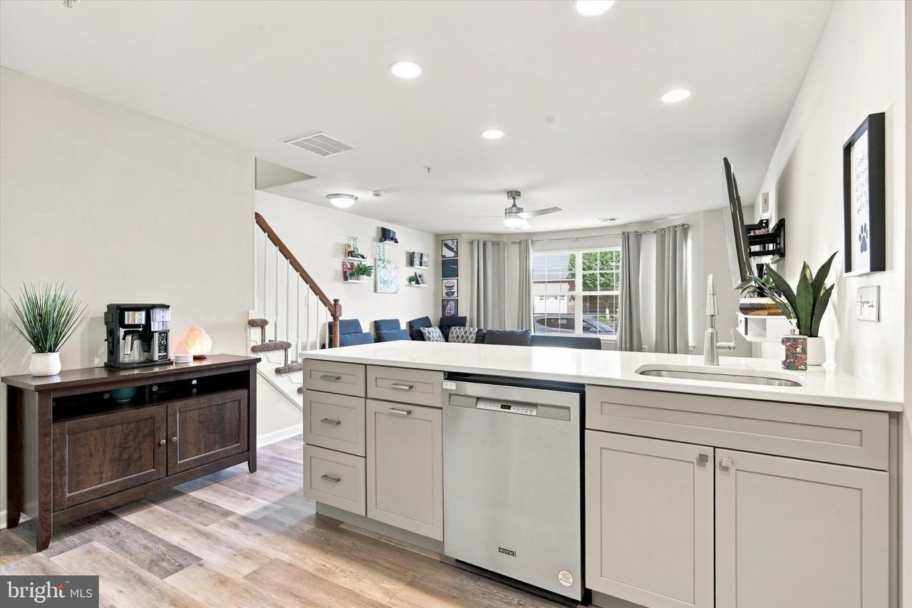 2077 Morgan Hill Dr #M31 - Photo 6 of 17