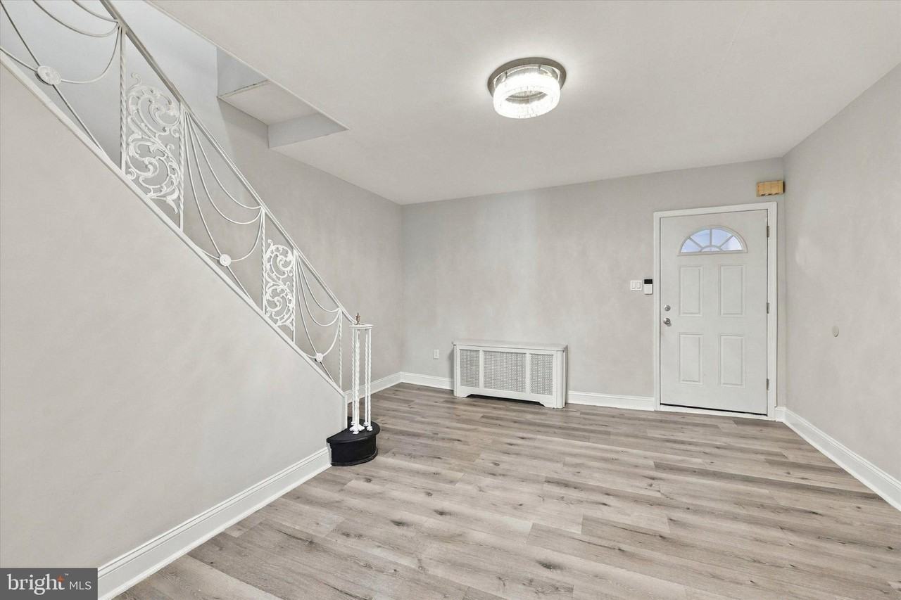 4629 Tampa St - Photo 5 of 20