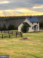 featured image of 9415 Lee Hwy
