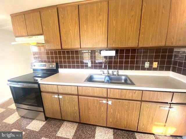 9415 Lee Hwy - Photo 6 of 32