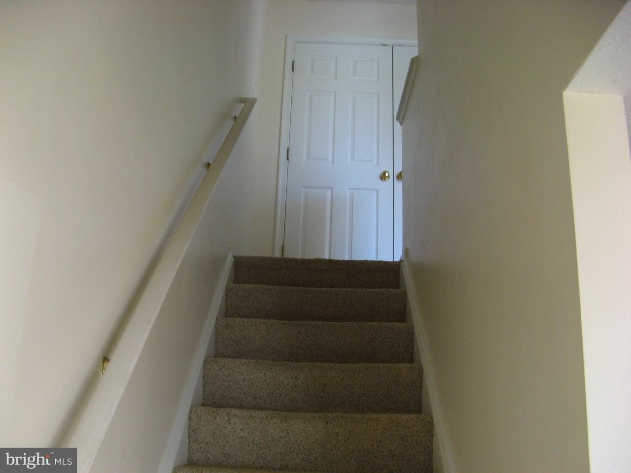 140 Surrey Club Ln - Photo 5 of 12