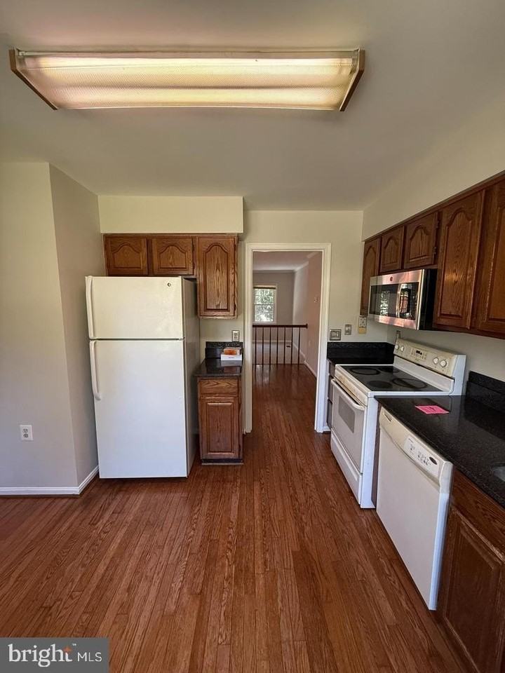 12413 Eden Ln - Photo 2 of 36