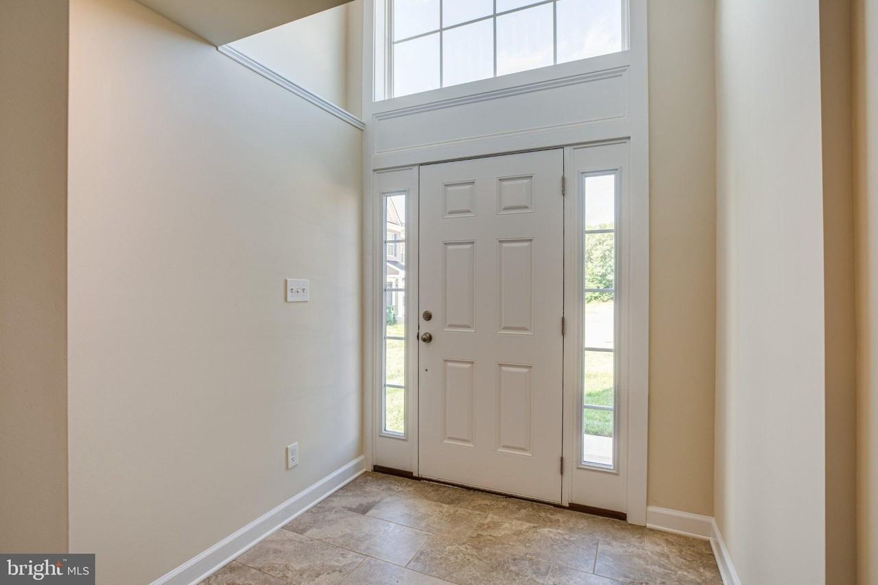 56 Andrews Pl - Photo 2 of 12
