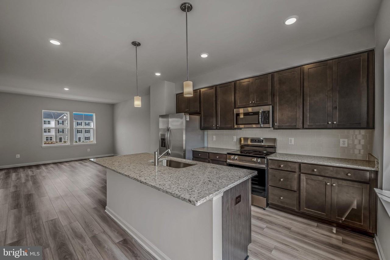 1230 Cedar Valley Rd - Photo 6 of 29