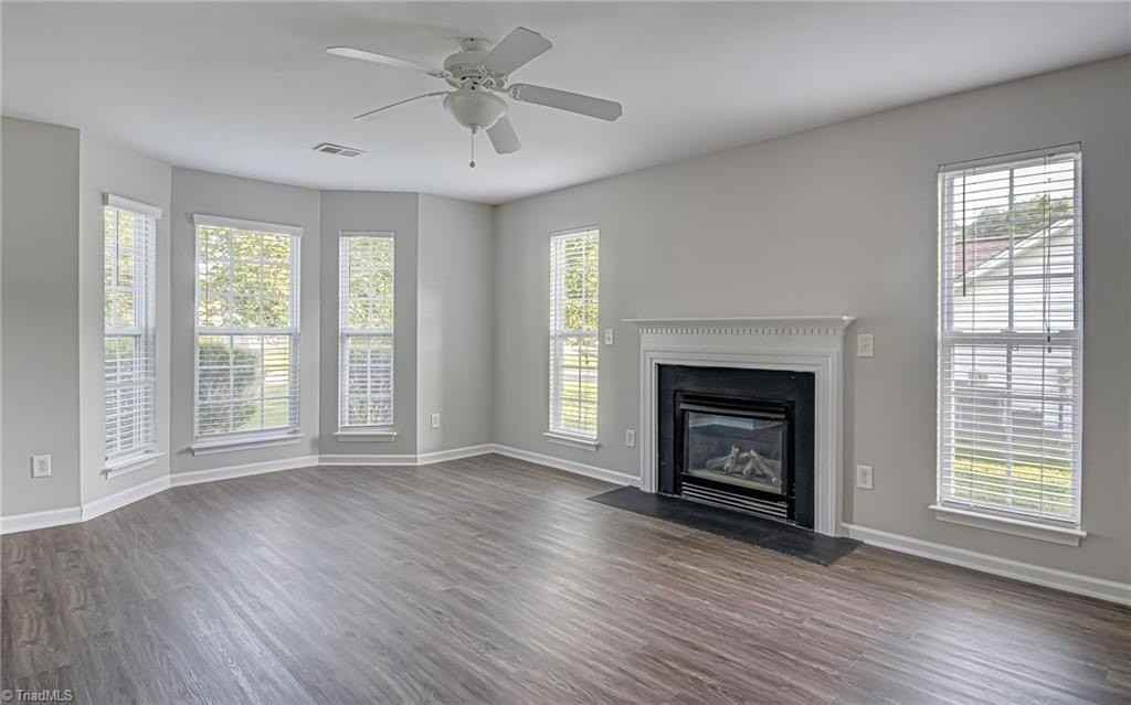 5902 River Glen Dr - Photo 4 of 34