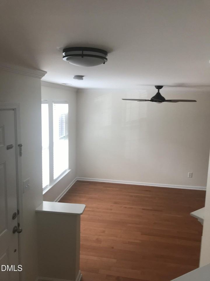 9807 Castain Dr - Photo 6 of 22