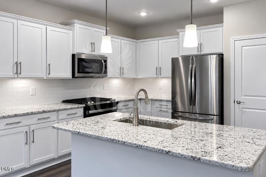 1110 Crater Lake Way - Photo 5 of 13