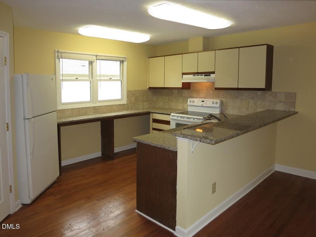 737 Edwards St #A - Photo 6 of 13