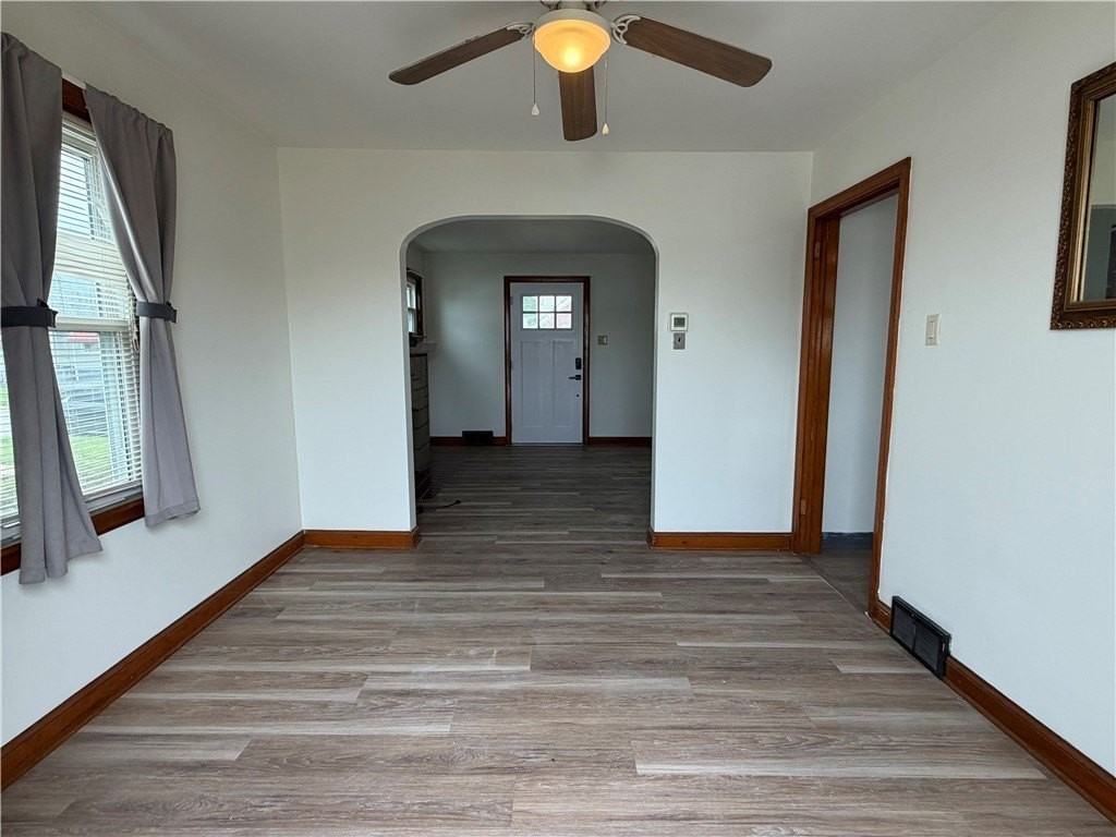 2515 Sunset Ave - Photo 7 of 24