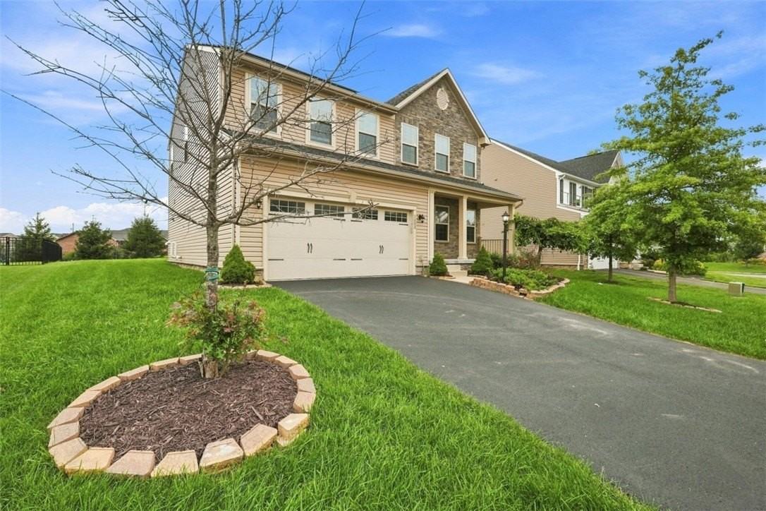 3002 Highpoint Dr - Photo 2 of 45