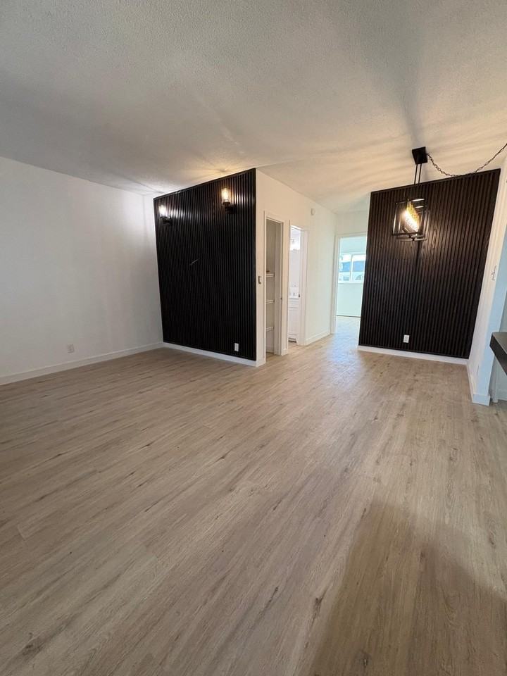 1021 Ne 24th Ave #14 - Photo 4 of 12