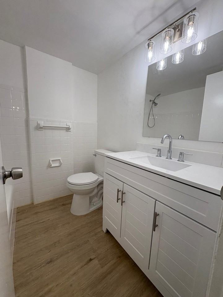 1021 Ne 24th Ave #14 - Photo 5 of 12