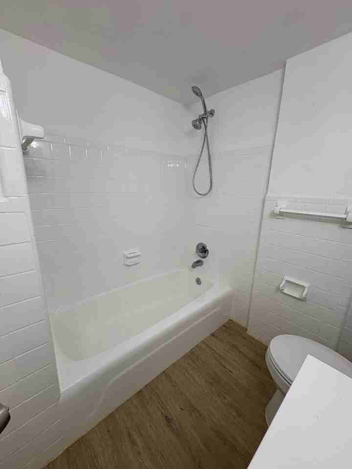1021 Ne 24th Ave #14 - Photo 6 of 12