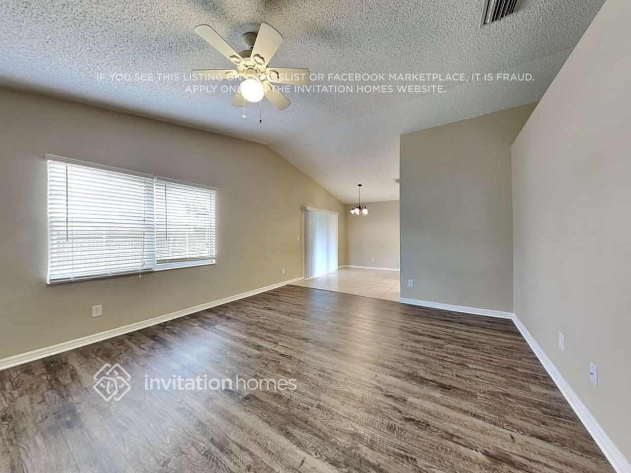 10145 Cedar Dune Dr - Photo 3 of 19