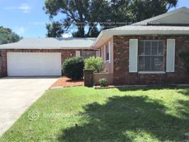 featured image of 2271 Wilshire Dr