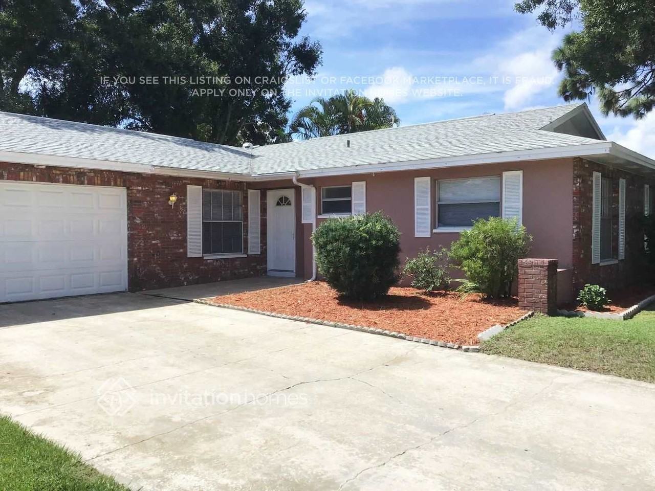 2271 Wilshire Dr - Photo 2 of 20