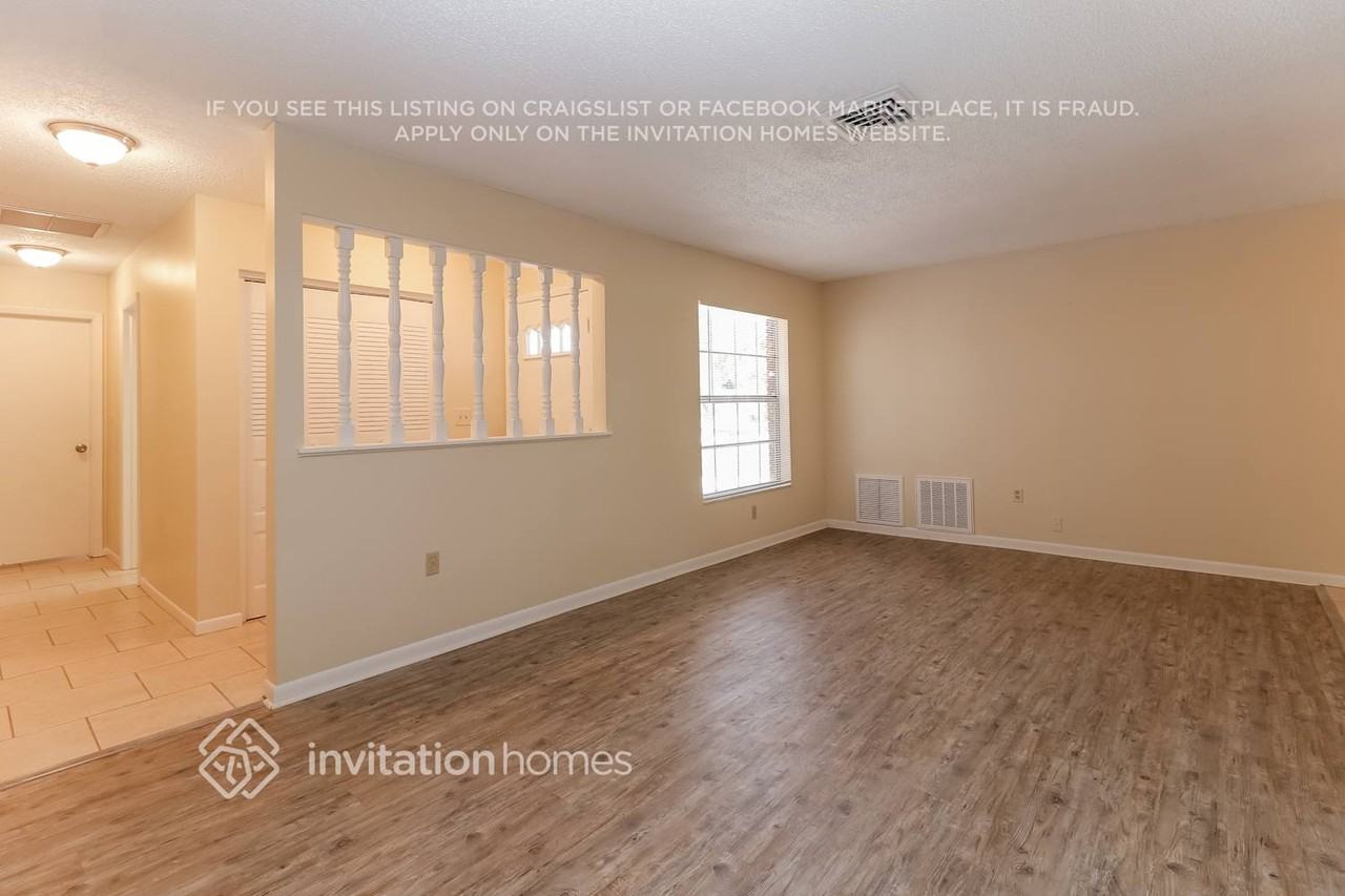 2271 Wilshire Dr - Photo 3 of 20