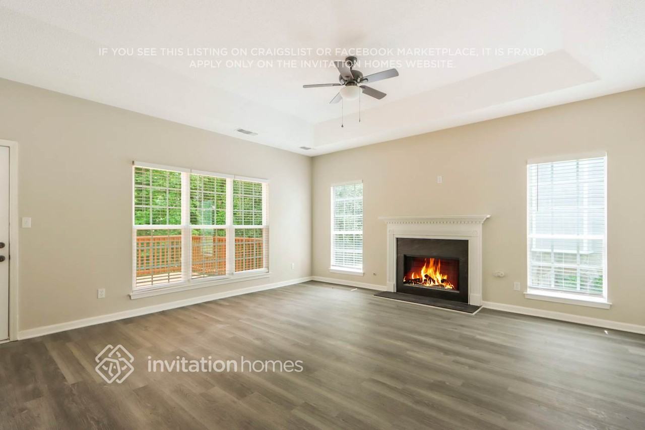 1638 Linksview Way - Photo 2 of 22