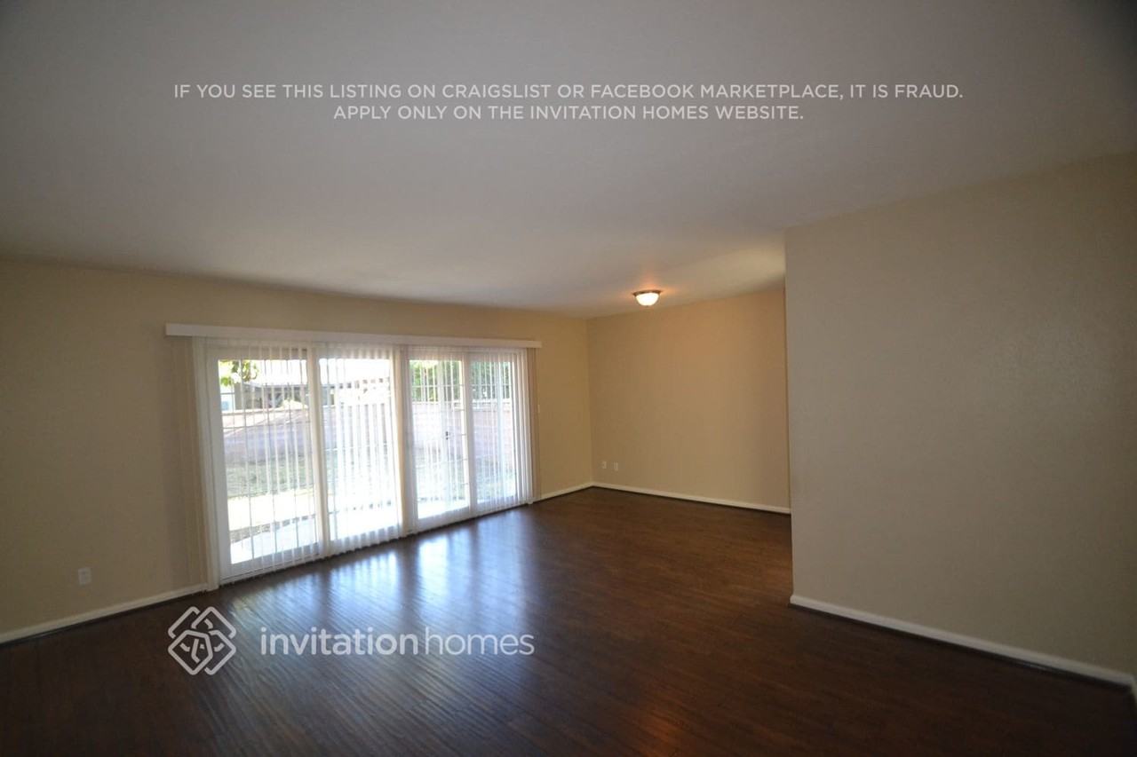 10282 Priscilla St - Photo 2 of 7