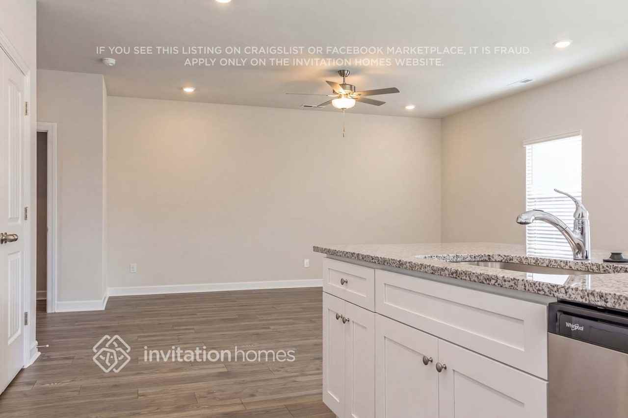 3439 Quintana Dr - Photo 7 of 23