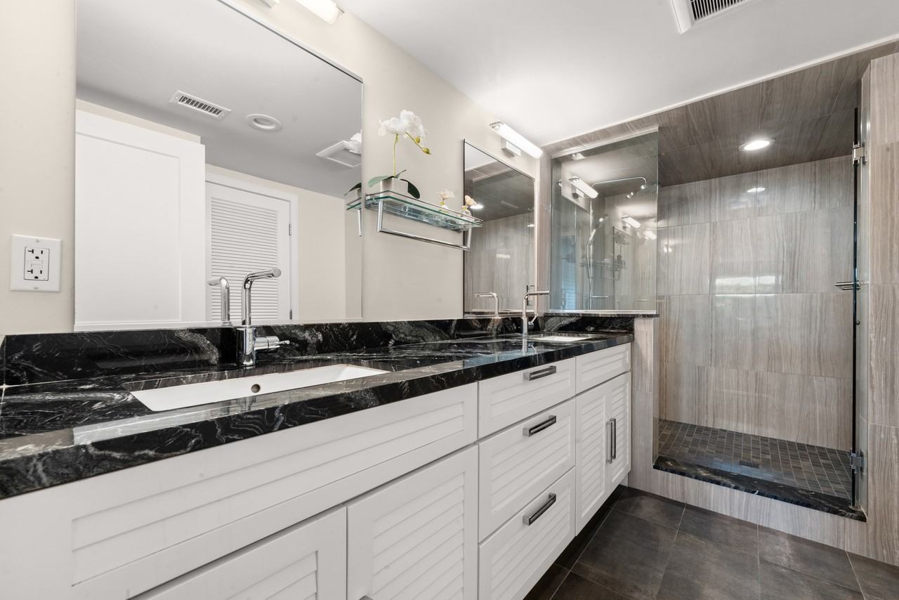 7025 Estrella De Mar Rd - Photo 4 of 14