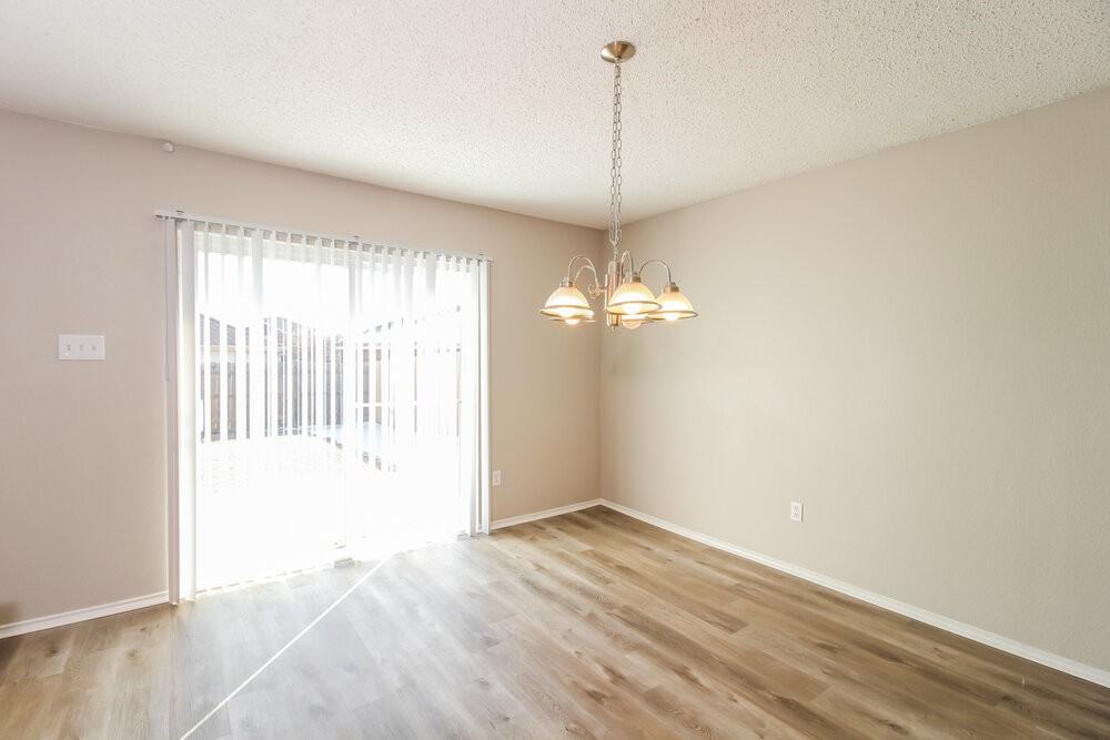 10412 Woodruff Ct - Photo 7 of 16