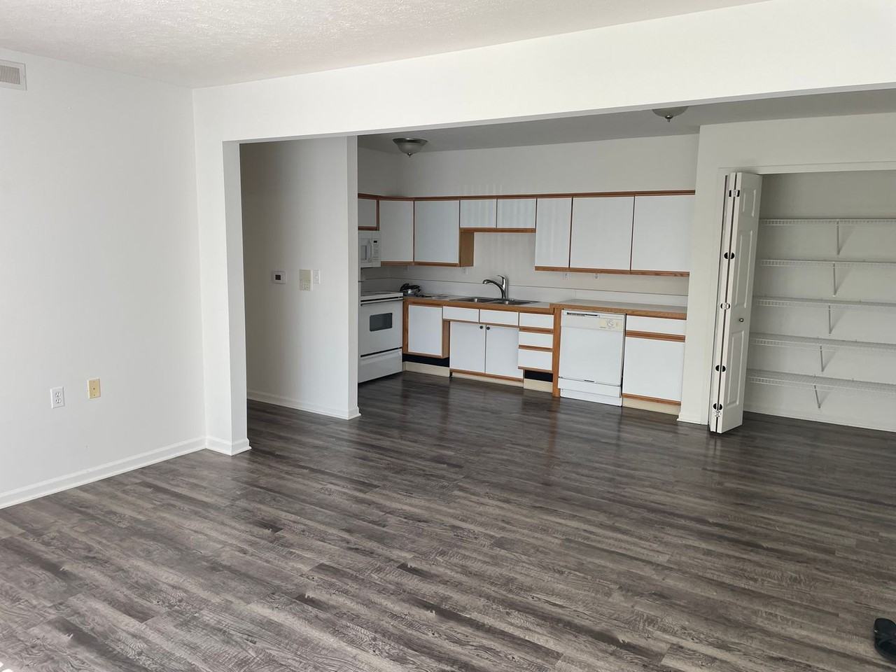 Looking Glass Meadows LLC - Photo 5 of 21