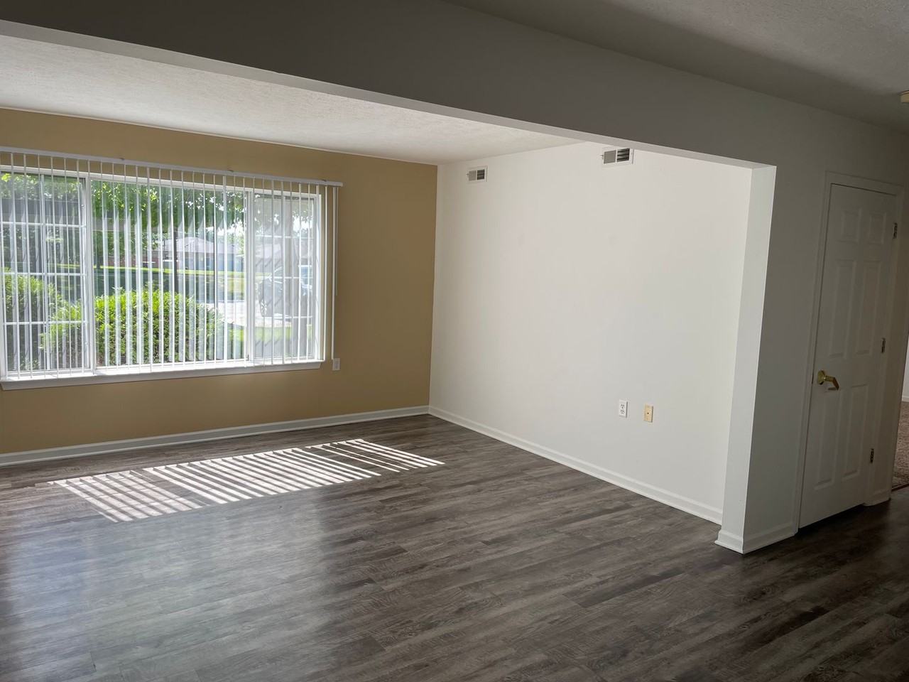 Looking Glass Meadows LLC - Photo 6 of 21