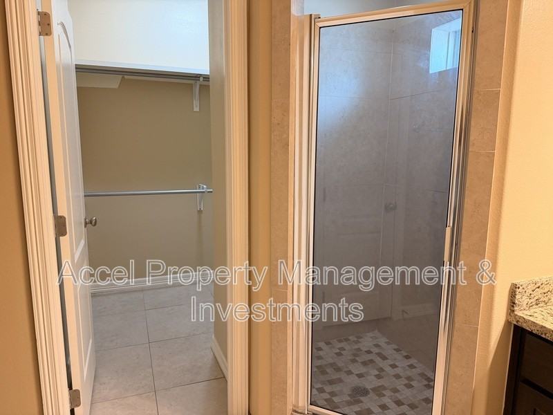 2600 E Garfield Ave #1 - Photo 7 of 19