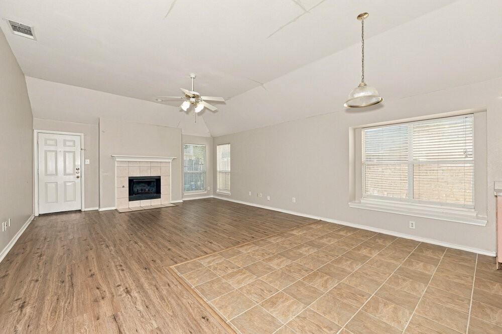 633 Crystal Brook Dr - Photo 6 of 16
