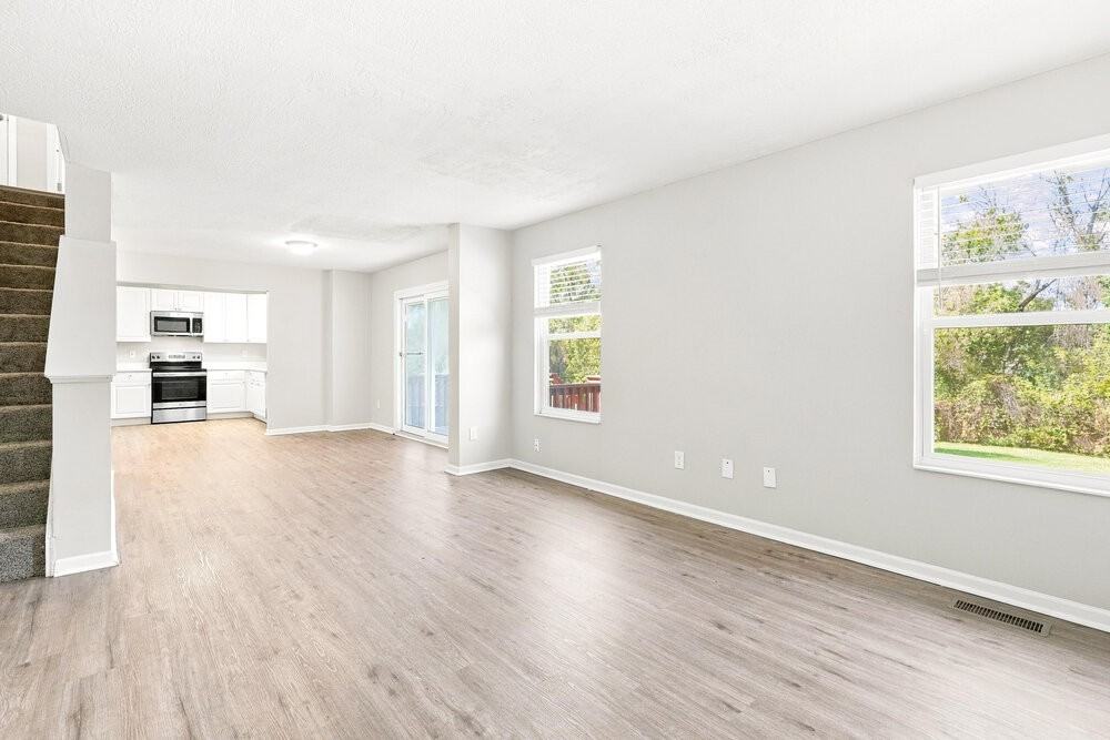8268 Parori Ln - Photo 5 of 18