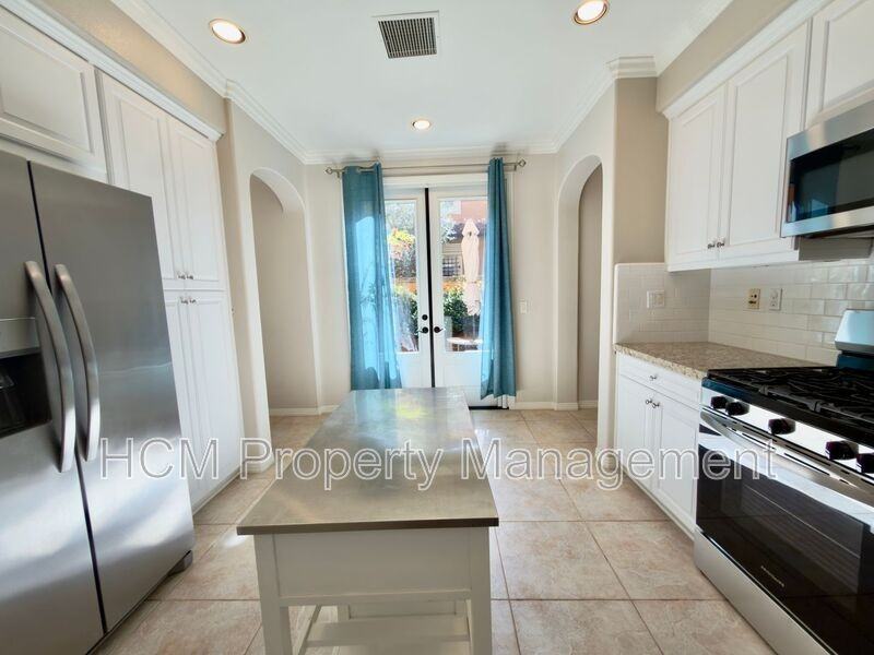 48 Townsend - Photo 6 of 20