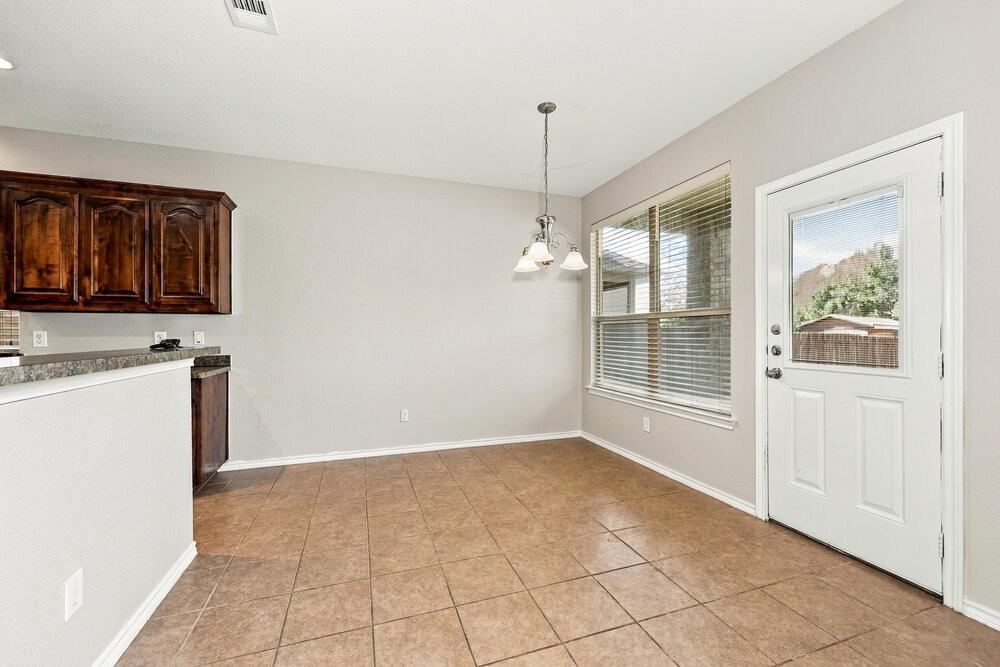 5021 Britton Ridge Ln - Photo 6 of 17