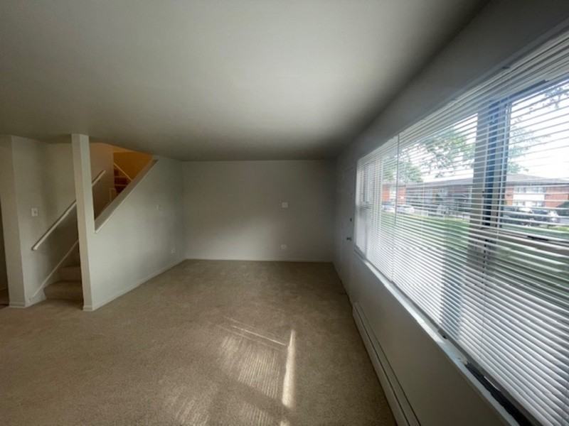 487 E End Ave - Photo 2 of 6