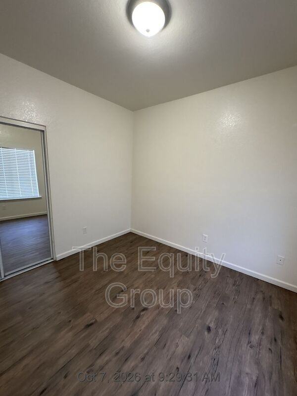 2913 S Sallee Ct - Photo 7 of 15