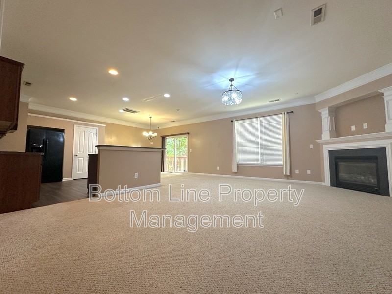 420 Goshawk Ln - Photo 5 of 27