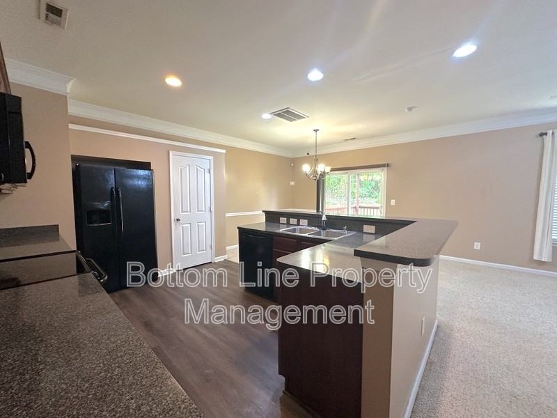 420 Goshawk Ln - Photo 7 of 27