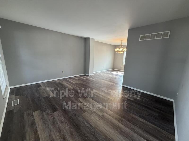 13006 Mystic Bend Ln - Photo 2 of 35