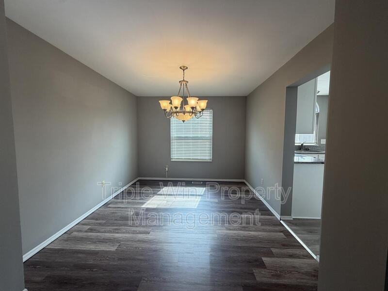 13006 Mystic Bend Ln - Photo 4 of 35