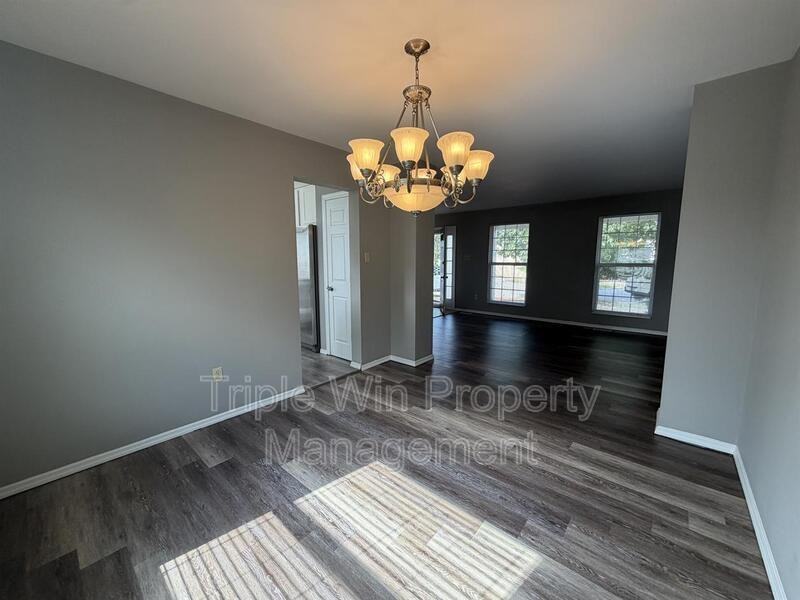 13006 Mystic Bend Ln - Photo 5 of 35
