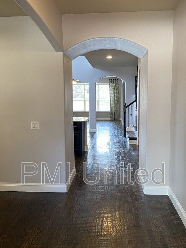 4108 Volk Ct - Photo 2 of 50
