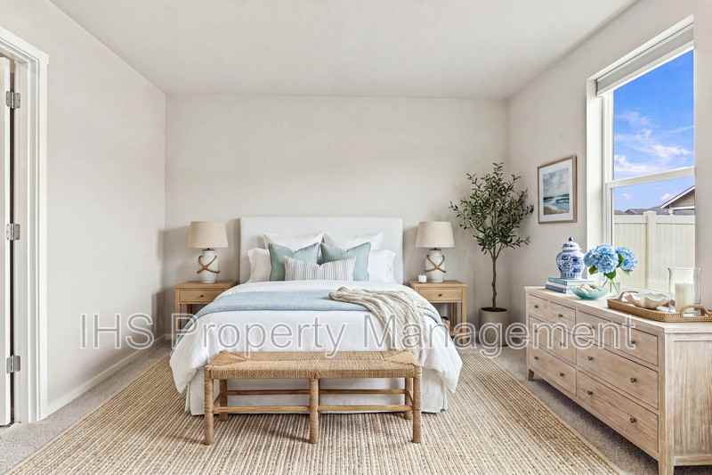 11329 Dunsmuir Dr - Photo 3 of 26