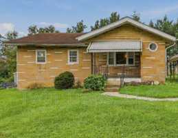 featured image of 255 Nelson St #C