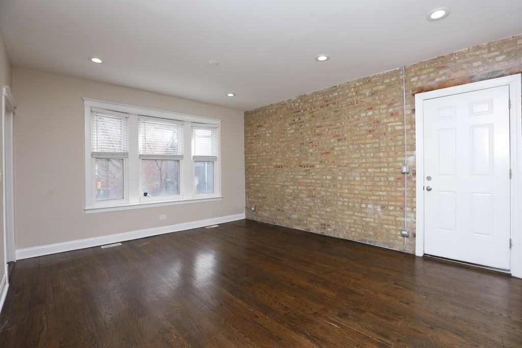1634 W Roscoe St #1E - Photo 7 of 21