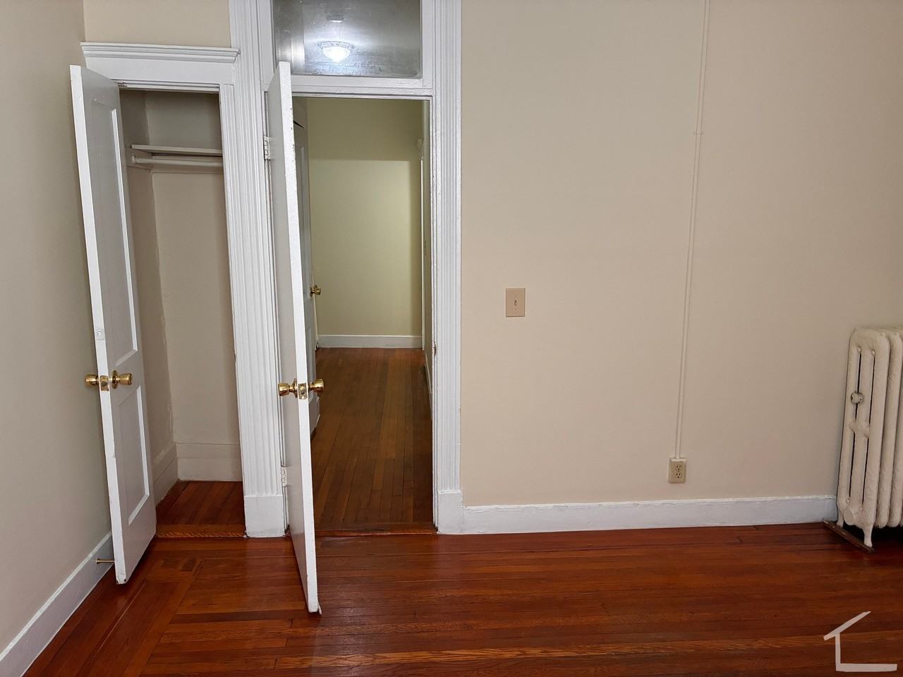 Gardner St #5 - Photo 4 of 9