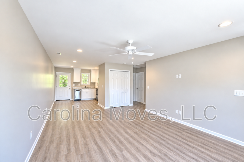 3657 Farrs Bridge Rd #B - Photo 4 of 12